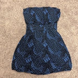 Banana Republic strapless dress, blue, black, cinched waste, small.
